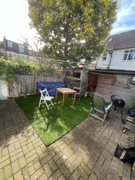 לונדון Private Guest Rooms In Tooting מראה חיצוני תמונה